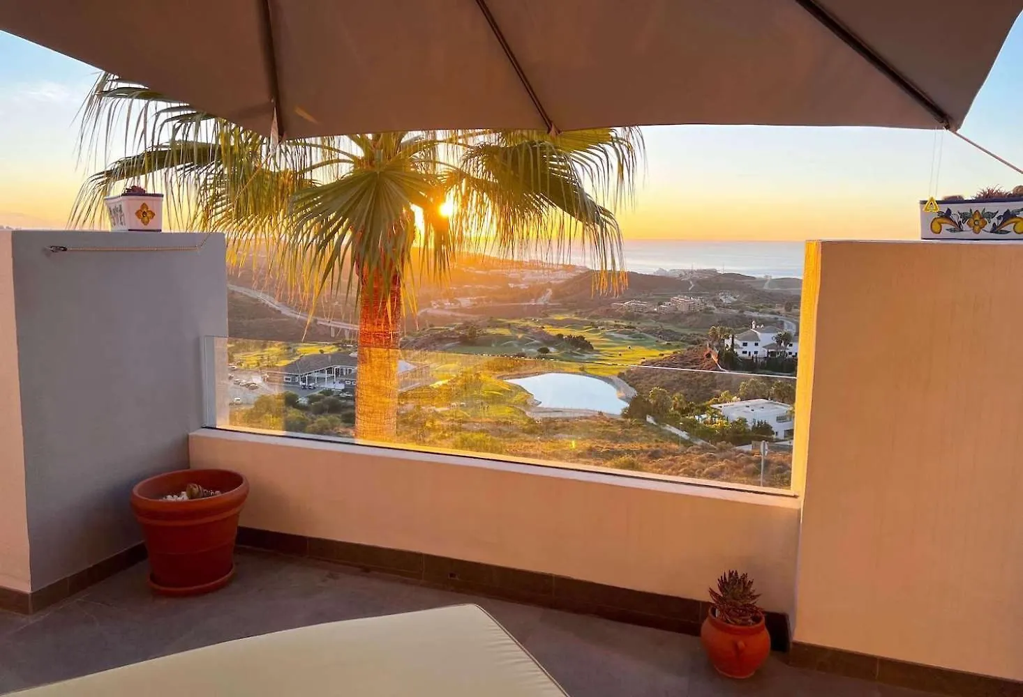 South Facing Apartment With Ample Sun Terrace & Panoramic Views Mijas Costa